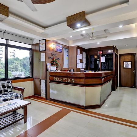 Hotel Royal Plaza Amhedabad Dış mekan fotoğraf